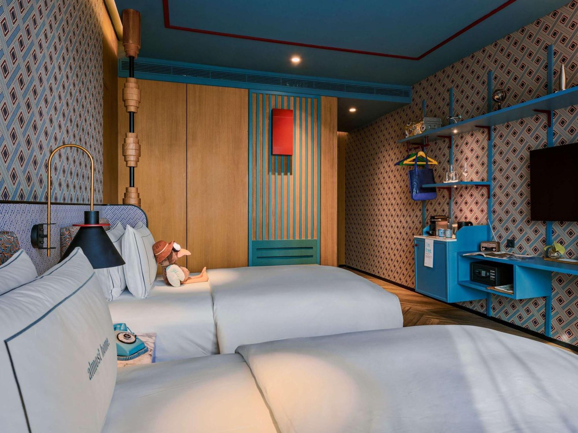 25Hours Hotel Jakarta The Oddbird Exterior foto